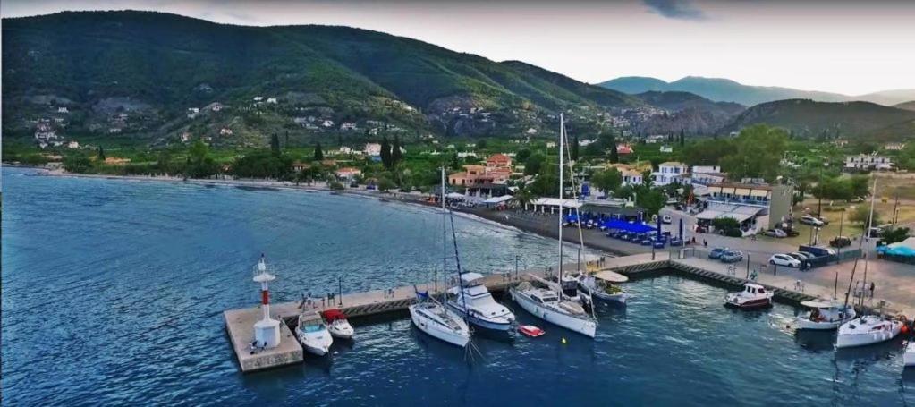 Sea Waves Apartments Néa Epídavros Zewnętrze zdjęcie